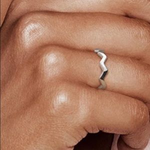 NEW Pandora Zigzag Ring
